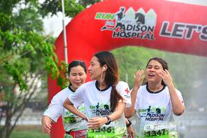 BIB: 1346, 1347
                            <button type="button" onclick="openModal(3731793)" class="btn btn-primary btn-sm float-right btn-popup" data-toggle="modal" data-target=".modal-high-quality">
                        <i class="fas fa-shopping-cart"></i> Add to Cart
                    </button>
                                            <button type="button" onclick="isThisMe(3731793, true)" class="btn btn-success btn-sm float-right btn-popup btn-isme hidden" data-toggle="tooltip" data-placement="bottom" title="นี่คือรูปของคุณใช่ไหม คลิกที่นี่เพื่อเอาเข้าอัลบั้ม">
                        <i class="fas fa-plus"></i> Add to album
                    </button>
                    <button type="button" onclick="isThisMe(3731793, false)" class="btn btn-warning btn-sm float-right btn-popup btn-isnotme hidden">
                        <i class="fas fa-ban"></i> Remove from album
                    </button>