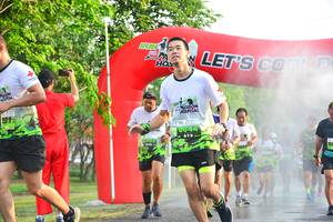 BIB: 44
                            <button type="button" onclick="openModal(3732380)" class="btn btn-primary btn-sm float-right btn-popup" data-toggle="modal" data-target=".modal-high-quality">
                        <i class="fas fa-shopping-cart"></i> Add to Cart
                    </button>
                                            <button type="button" onclick="isThisMe(3732380, true)" class="btn btn-success btn-sm float-right btn-popup btn-isme hidden" data-toggle="tooltip" data-placement="bottom" title="นี่คือรูปของคุณใช่ไหม คลิกที่นี่เพื่อเอาเข้าอัลบั้ม">
                        <i class="fas fa-plus"></i> Add to album
                    </button>
                    <button type="button" onclick="isThisMe(3732380, false)" class="btn btn-warning btn-sm float-right btn-popup btn-isnotme hidden">
                        <i class="fas fa-ban"></i> Remove from album
                    </button>