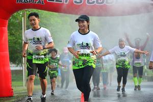 BIB: 1516, 1453
                            <button type="button" onclick="openModal(3774271)" class="btn btn-primary btn-sm float-right btn-popup" data-toggle="modal" data-target=".modal-high-quality">
                        <i class="fas fa-shopping-cart"></i> Add to Cart
                    </button>
                                            <button type="button" onclick="isThisMe(3774271, true)" class="btn btn-success btn-sm float-right btn-popup btn-isme hidden" data-toggle="tooltip" data-placement="bottom" title="นี่คือรูปของคุณใช่ไหม คลิกที่นี่เพื่อเอาเข้าอัลบั้ม">
                        <i class="fas fa-plus"></i> Add to album
                    </button>
                    <button type="button" onclick="isThisMe(3774271, false)" class="btn btn-warning btn-sm float-right btn-popup btn-isnotme hidden">
                        <i class="fas fa-ban"></i> Remove from album
                    </button>