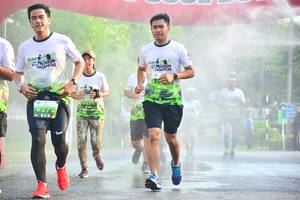 BIB: 272
                            <button type="button" onclick="openModal(3730466)" class="btn btn-primary btn-sm float-right btn-popup" data-toggle="modal" data-target=".modal-high-quality">
                        <i class="fas fa-shopping-cart"></i> Add to Cart
                    </button>
                                            <button type="button" onclick="isThisMe(3730466, true)" class="btn btn-success btn-sm float-right btn-popup btn-isme hidden" data-toggle="tooltip" data-placement="bottom" title="นี่คือรูปของคุณใช่ไหม คลิกที่นี่เพื่อเอาเข้าอัลบั้ม">
                        <i class="fas fa-plus"></i> Add to album
                    </button>
                    <button type="button" onclick="isThisMe(3730466, false)" class="btn btn-warning btn-sm float-right btn-popup btn-isnotme hidden">
                        <i class="fas fa-ban"></i> Remove from album
                    </button>