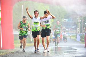 BIB: 2615
                            <button type="button" onclick="openModal(3706528)" class="btn btn-primary btn-sm float-right btn-popup" data-toggle="modal" data-target=".modal-high-quality">
                        <i class="fas fa-shopping-cart"></i> Add to Cart
                    </button>
                                            <button type="button" onclick="isThisMe(3706528, true)" class="btn btn-success btn-sm float-right btn-popup btn-isme hidden" data-toggle="tooltip" data-placement="bottom" title="นี่คือรูปของคุณใช่ไหม คลิกที่นี่เพื่อเอาเข้าอัลบั้ม">
                        <i class="fas fa-plus"></i> Add to album
                    </button>
                    <button type="button" onclick="isThisMe(3706528, false)" class="btn btn-warning btn-sm float-right btn-popup btn-isnotme hidden">
                        <i class="fas fa-ban"></i> Remove from album
                    </button>