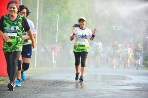 BIB: 185, 2396
                            <button type="button" onclick="openModal(3732443)" class="btn btn-primary btn-sm float-right btn-popup" data-toggle="modal" data-target=".modal-high-quality">
                        <i class="fas fa-shopping-cart"></i> Add to Cart
                    </button>
                                            <button type="button" onclick="isThisMe(3732443, true)" class="btn btn-success btn-sm float-right btn-popup btn-isme hidden" data-toggle="tooltip" data-placement="bottom" title="นี่คือรูปของคุณใช่ไหม คลิกที่นี่เพื่อเอาเข้าอัลบั้ม">
                        <i class="fas fa-plus"></i> Add to album
                    </button>
                    <button type="button" onclick="isThisMe(3732443, false)" class="btn btn-warning btn-sm float-right btn-popup btn-isnotme hidden">
                        <i class="fas fa-ban"></i> Remove from album
                    </button>