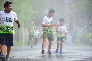 BIB: 384, 
                            <button type="button" onclick="openModal(3723003)" class="btn btn-primary btn-sm float-right btn-popup" data-toggle="modal" data-target=".modal-high-quality">
                        <i class="fas fa-shopping-cart"></i> Add to Cart
                    </button>
                                            <button type="button" onclick="isThisMe(3723003, true)" class="btn btn-success btn-sm float-right btn-popup btn-isme hidden" data-toggle="tooltip" data-placement="bottom" title="นี่คือรูปของคุณใช่ไหม คลิกที่นี่เพื่อเอาเข้าอัลบั้ม">
                        <i class="fas fa-plus"></i> Add to album
                    </button>
                    <button type="button" onclick="isThisMe(3723003, false)" class="btn btn-warning btn-sm float-right btn-popup btn-isnotme hidden">
                        <i class="fas fa-ban"></i> Remove from album
                    </button>