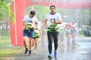 BIB: 2009
                            <button type="button" onclick="openModal(3754135)" class="btn btn-primary btn-sm float-right btn-popup" data-toggle="modal" data-target=".modal-high-quality">
                        <i class="fas fa-shopping-cart"></i> Add to Cart
                    </button>
                                            <button type="button" onclick="isThisMe(3754135, true)" class="btn btn-success btn-sm float-right btn-popup btn-isme hidden" data-toggle="tooltip" data-placement="bottom" title="นี่คือรูปของคุณใช่ไหม คลิกที่นี่เพื่อเอาเข้าอัลบั้ม">
                        <i class="fas fa-plus"></i> Add to album
                    </button>
                    <button type="button" onclick="isThisMe(3754135, false)" class="btn btn-warning btn-sm float-right btn-popup btn-isnotme hidden">
                        <i class="fas fa-ban"></i> Remove from album
                    </button>