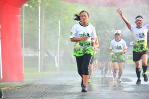 BIB: 070, 955
                            <button type="button" onclick="openModal(3730490)" class="btn btn-primary btn-sm float-right btn-popup" data-toggle="modal" data-target=".modal-high-quality">
                        <i class="fas fa-shopping-cart"></i> Add to Cart
                    </button>
                                            <button type="button" onclick="isThisMe(3730490, true)" class="btn btn-success btn-sm float-right btn-popup btn-isme hidden" data-toggle="tooltip" data-placement="bottom" title="นี่คือรูปของคุณใช่ไหม คลิกที่นี่เพื่อเอาเข้าอัลบั้ม">
                        <i class="fas fa-plus"></i> Add to album
                    </button>
                    <button type="button" onclick="isThisMe(3730490, false)" class="btn btn-warning btn-sm float-right btn-popup btn-isnotme hidden">
                        <i class="fas fa-ban"></i> Remove from album
                    </button>