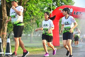 BIB: 1228, 1225
                            <button type="button" onclick="openModal(3760306)" class="btn btn-primary btn-sm float-right btn-popup" data-toggle="modal" data-target=".modal-high-quality">
                        <i class="fas fa-shopping-cart"></i> Add to Cart
                    </button>
                                            <button type="button" onclick="isThisMe(3760306, true)" class="btn btn-success btn-sm float-right btn-popup btn-isme hidden" data-toggle="tooltip" data-placement="bottom" title="นี่คือรูปของคุณใช่ไหม คลิกที่นี่เพื่อเอาเข้าอัลบั้ม">
                        <i class="fas fa-plus"></i> Add to album
                    </button>
                    <button type="button" onclick="isThisMe(3760306, false)" class="btn btn-warning btn-sm float-right btn-popup btn-isnotme hidden">
                        <i class="fas fa-ban"></i> Remove from album
                    </button>