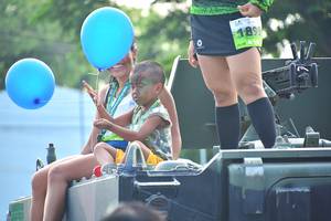 BIB: 189
                            <button type="button" onclick="openModal(3732320)" class="btn btn-primary btn-sm float-right btn-popup" data-toggle="modal" data-target=".modal-high-quality">
                        <i class="fas fa-shopping-cart"></i> Add to Cart
                    </button>
                                            <button type="button" onclick="isThisMe(3732320, true)" class="btn btn-success btn-sm float-right btn-popup btn-isme hidden" data-toggle="tooltip" data-placement="bottom" title="นี่คือรูปของคุณใช่ไหม คลิกที่นี่เพื่อเอาเข้าอัลบั้ม">
                        <i class="fas fa-plus"></i> Add to album
                    </button>
                    <button type="button" onclick="isThisMe(3732320, false)" class="btn btn-warning btn-sm float-right btn-popup btn-isnotme hidden">
                        <i class="fas fa-ban"></i> Remove from album
                    </button>