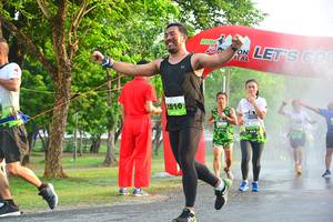 BIB: 2510
                            <button type="button" onclick="openModal(3723260)" class="btn btn-primary btn-sm float-right btn-popup" data-toggle="modal" data-target=".modal-high-quality">
                        <i class="fas fa-shopping-cart"></i> Add to Cart
                    </button>
                                            <button type="button" onclick="isThisMe(3723260, true)" class="btn btn-success btn-sm float-right btn-popup btn-isme hidden" data-toggle="tooltip" data-placement="bottom" title="นี่คือรูปของคุณใช่ไหม คลิกที่นี่เพื่อเอาเข้าอัลบั้ม">
                        <i class="fas fa-plus"></i> Add to album
                    </button>
                    <button type="button" onclick="isThisMe(3723260, false)" class="btn btn-warning btn-sm float-right btn-popup btn-isnotme hidden">
                        <i class="fas fa-ban"></i> Remove from album
                    </button>