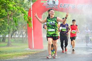 BIB: 319, 1995
                            <button type="button" onclick="openModal(3722968)" class="btn btn-primary btn-sm float-right btn-popup" data-toggle="modal" data-target=".modal-high-quality">
                        <i class="fas fa-shopping-cart"></i> Add to Cart
                    </button>
                                            <button type="button" onclick="isThisMe(3722968, true)" class="btn btn-success btn-sm float-right btn-popup btn-isme hidden" data-toggle="tooltip" data-placement="bottom" title="นี่คือรูปของคุณใช่ไหม คลิกที่นี่เพื่อเอาเข้าอัลบั้ม">
                        <i class="fas fa-plus"></i> Add to album
                    </button>
                    <button type="button" onclick="isThisMe(3722968, false)" class="btn btn-warning btn-sm float-right btn-popup btn-isnotme hidden">
                        <i class="fas fa-ban"></i> Remove from album
                    </button>