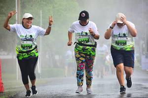 BIB: 
                            <button type="button" onclick="openModal(3765916)" class="btn btn-primary btn-sm float-right btn-popup" data-toggle="modal" data-target=".modal-high-quality">
                        <i class="fas fa-shopping-cart"></i> Add to Cart
                    </button>
                                            <button type="button" onclick="isThisMe(3765916, true)" class="btn btn-success btn-sm float-right btn-popup btn-isme hidden" data-toggle="tooltip" data-placement="bottom" title="นี่คือรูปของคุณใช่ไหม คลิกที่นี่เพื่อเอาเข้าอัลบั้ม">
                        <i class="fas fa-plus"></i> Add to album
                    </button>
                    <button type="button" onclick="isThisMe(3765916, false)" class="btn btn-warning btn-sm float-right btn-popup btn-isnotme hidden">
                        <i class="fas fa-ban"></i> Remove from album
                    </button>