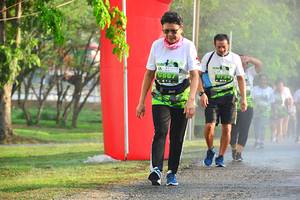 BIB: 867, 734, 737
                            <button type="button" onclick="openModal(3770886)" class="btn btn-primary btn-sm float-right btn-popup" data-toggle="modal" data-target=".modal-high-quality">
                        <i class="fas fa-shopping-cart"></i> Add to Cart
                    </button>
                                            <button type="button" onclick="isThisMe(3770886, true)" class="btn btn-success btn-sm float-right btn-popup btn-isme hidden" data-toggle="tooltip" data-placement="bottom" title="นี่คือรูปของคุณใช่ไหม คลิกที่นี่เพื่อเอาเข้าอัลบั้ม">
                        <i class="fas fa-plus"></i> Add to album
                    </button>
                    <button type="button" onclick="isThisMe(3770886, false)" class="btn btn-warning btn-sm float-right btn-popup btn-isnotme hidden">
                        <i class="fas fa-ban"></i> Remove from album
                    </button>