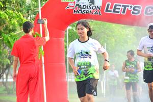 BIB: 9422
                            <button type="button" onclick="openModal(3729357)" class="btn btn-primary btn-sm float-right btn-popup" data-toggle="modal" data-target=".modal-high-quality">
                        <i class="fas fa-shopping-cart"></i> Add to Cart
                    </button>
                                            <button type="button" onclick="isThisMe(3729357, true)" class="btn btn-success btn-sm float-right btn-popup btn-isme hidden" data-toggle="tooltip" data-placement="bottom" title="นี่คือรูปของคุณใช่ไหม คลิกที่นี่เพื่อเอาเข้าอัลบั้ม">
                        <i class="fas fa-plus"></i> Add to album
                    </button>
                    <button type="button" onclick="isThisMe(3729357, false)" class="btn btn-warning btn-sm float-right btn-popup btn-isnotme hidden">
                        <i class="fas fa-ban"></i> Remove from album
                    </button>