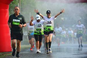 BIB: 1948
                            <button type="button" onclick="openModal(3773290)" class="btn btn-primary btn-sm float-right btn-popup" data-toggle="modal" data-target=".modal-high-quality">
                        <i class="fas fa-shopping-cart"></i> Add to Cart
                    </button>
                                            <button type="button" onclick="isThisMe(3773290, true)" class="btn btn-success btn-sm float-right btn-popup btn-isme hidden" data-toggle="tooltip" data-placement="bottom" title="นี่คือรูปของคุณใช่ไหม คลิกที่นี่เพื่อเอาเข้าอัลบั้ม">
                        <i class="fas fa-plus"></i> Add to album
                    </button>
                    <button type="button" onclick="isThisMe(3773290, false)" class="btn btn-warning btn-sm float-right btn-popup btn-isnotme hidden">
                        <i class="fas fa-ban"></i> Remove from album
                    </button>