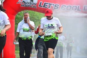 BIB: 1829
                            <button type="button" onclick="openModal(3722771)" class="btn btn-primary btn-sm float-right btn-popup" data-toggle="modal" data-target=".modal-high-quality">
                        <i class="fas fa-shopping-cart"></i> Add to Cart
                    </button>
                                            <button type="button" onclick="isThisMe(3722771, true)" class="btn btn-success btn-sm float-right btn-popup btn-isme hidden" data-toggle="tooltip" data-placement="bottom" title="นี่คือรูปของคุณใช่ไหม คลิกที่นี่เพื่อเอาเข้าอัลบั้ม">
                        <i class="fas fa-plus"></i> Add to album
                    </button>
                    <button type="button" onclick="isThisMe(3722771, false)" class="btn btn-warning btn-sm float-right btn-popup btn-isnotme hidden">
                        <i class="fas fa-ban"></i> Remove from album
                    </button>