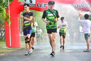 BIB: 243
                            <button type="button" onclick="openModal(3732381)" class="btn btn-primary btn-sm float-right btn-popup" data-toggle="modal" data-target=".modal-high-quality">
                        <i class="fas fa-shopping-cart"></i> Add to Cart
                    </button>
                                            <button type="button" onclick="isThisMe(3732381, true)" class="btn btn-success btn-sm float-right btn-popup btn-isme hidden" data-toggle="tooltip" data-placement="bottom" title="นี่คือรูปของคุณใช่ไหม คลิกที่นี่เพื่อเอาเข้าอัลบั้ม">
                        <i class="fas fa-plus"></i> Add to album
                    </button>
                    <button type="button" onclick="isThisMe(3732381, false)" class="btn btn-warning btn-sm float-right btn-popup btn-isnotme hidden">
                        <i class="fas fa-ban"></i> Remove from album
                    </button>