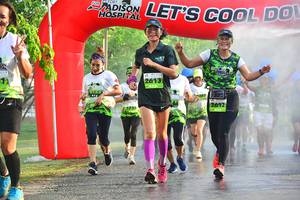 BIB: 2613, 2612, 1233
                            <button type="button" onclick="openModal(3768323)" class="btn btn-primary btn-sm float-right btn-popup" data-toggle="modal" data-target=".modal-high-quality">
                        <i class="fas fa-shopping-cart"></i> Add to Cart
                    </button>
                                            <button type="button" onclick="isThisMe(3768323, true)" class="btn btn-success btn-sm float-right btn-popup btn-isme hidden" data-toggle="tooltip" data-placement="bottom" title="นี่คือรูปของคุณใช่ไหม คลิกที่นี่เพื่อเอาเข้าอัลบั้ม">
                        <i class="fas fa-plus"></i> Add to album
                    </button>
                    <button type="button" onclick="isThisMe(3768323, false)" class="btn btn-warning btn-sm float-right btn-popup btn-isnotme hidden">
                        <i class="fas fa-ban"></i> Remove from album
                    </button>