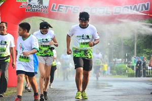 BIB: 1890, 1889
                            <button type="button" onclick="openModal(3772911)" class="btn btn-primary btn-sm float-right btn-popup" data-toggle="modal" data-target=".modal-high-quality">
                        <i class="fas fa-shopping-cart"></i> Add to Cart
                    </button>
                                            <button type="button" onclick="isThisMe(3772911, true)" class="btn btn-success btn-sm float-right btn-popup btn-isme hidden" data-toggle="tooltip" data-placement="bottom" title="นี่คือรูปของคุณใช่ไหม คลิกที่นี่เพื่อเอาเข้าอัลบั้ม">
                        <i class="fas fa-plus"></i> Add to album
                    </button>
                    <button type="button" onclick="isThisMe(3772911, false)" class="btn btn-warning btn-sm float-right btn-popup btn-isnotme hidden">
                        <i class="fas fa-ban"></i> Remove from album
                    </button>