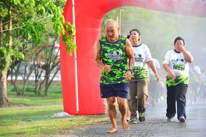 BIB: 
                            <button type="button" onclick="openModal(3771886)" class="btn btn-primary btn-sm float-right btn-popup" data-toggle="modal" data-target=".modal-high-quality">
                        <i class="fas fa-shopping-cart"></i> Add to Cart
                    </button>
                                            <button type="button" onclick="isThisMe(3771886, true)" class="btn btn-success btn-sm float-right btn-popup btn-isme hidden" data-toggle="tooltip" data-placement="bottom" title="นี่คือรูปของคุณใช่ไหม คลิกที่นี่เพื่อเอาเข้าอัลบั้ม">
                        <i class="fas fa-plus"></i> Add to album
                    </button>
                    <button type="button" onclick="isThisMe(3771886, false)" class="btn btn-warning btn-sm float-right btn-popup btn-isnotme hidden">
                        <i class="fas fa-ban"></i> Remove from album
                    </button>