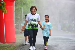 BIB: 0204
                            <button type="button" onclick="openModal(3731606)" class="btn btn-primary btn-sm float-right btn-popup" data-toggle="modal" data-target=".modal-high-quality">
                        <i class="fas fa-shopping-cart"></i> Add to Cart
                    </button>
                                            <button type="button" onclick="isThisMe(3731606, true)" class="btn btn-success btn-sm float-right btn-popup btn-isme hidden" data-toggle="tooltip" data-placement="bottom" title="นี่คือรูปของคุณใช่ไหม คลิกที่นี่เพื่อเอาเข้าอัลบั้ม">
                        <i class="fas fa-plus"></i> Add to album
                    </button>
                    <button type="button" onclick="isThisMe(3731606, false)" class="btn btn-warning btn-sm float-right btn-popup btn-isnotme hidden">
                        <i class="fas fa-ban"></i> Remove from album
                    </button>