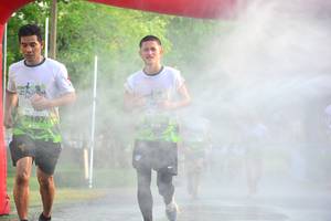 BIB: 21871
                            <button type="button" onclick="openModal(3696951)" class="btn btn-primary btn-sm float-right btn-popup" data-toggle="modal" data-target=".modal-high-quality">
                        <i class="fas fa-shopping-cart"></i> Add to Cart
                    </button>
                                            <button type="button" onclick="isThisMe(3696951, true)" class="btn btn-success btn-sm float-right btn-popup btn-isme hidden" data-toggle="tooltip" data-placement="bottom" title="นี่คือรูปของคุณใช่ไหม คลิกที่นี่เพื่อเอาเข้าอัลบั้ม">
                        <i class="fas fa-plus"></i> Add to album
                    </button>
                    <button type="button" onclick="isThisMe(3696951, false)" class="btn btn-warning btn-sm float-right btn-popup btn-isnotme hidden">
                        <i class="fas fa-ban"></i> Remove from album
                    </button>