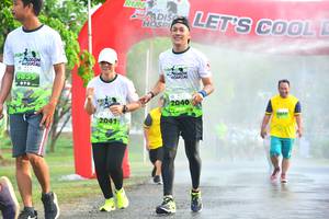 BIB: 2040
                            <button type="button" onclick="openModal(3763621)" class="btn btn-primary btn-sm float-right btn-popup" data-toggle="modal" data-target=".modal-high-quality">
                        <i class="fas fa-shopping-cart"></i> Add to Cart
                    </button>
                                            <button type="button" onclick="isThisMe(3763621, true)" class="btn btn-success btn-sm float-right btn-popup btn-isme hidden" data-toggle="tooltip" data-placement="bottom" title="นี่คือรูปของคุณใช่ไหม คลิกที่นี่เพื่อเอาเข้าอัลบั้ม">
                        <i class="fas fa-plus"></i> Add to album
                    </button>
                    <button type="button" onclick="isThisMe(3763621, false)" class="btn btn-warning btn-sm float-right btn-popup btn-isnotme hidden">
                        <i class="fas fa-ban"></i> Remove from album
                    </button>