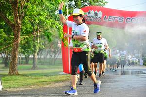 BIB: 2037
                            <button type="button" onclick="openModal(3760295)" class="btn btn-primary btn-sm float-right btn-popup" data-toggle="modal" data-target=".modal-high-quality">
                        <i class="fas fa-shopping-cart"></i> Add to Cart
                    </button>
                                            <button type="button" onclick="isThisMe(3760295, true)" class="btn btn-success btn-sm float-right btn-popup btn-isme hidden" data-toggle="tooltip" data-placement="bottom" title="นี่คือรูปของคุณใช่ไหม คลิกที่นี่เพื่อเอาเข้าอัลบั้ม">
                        <i class="fas fa-plus"></i> Add to album
                    </button>
                    <button type="button" onclick="isThisMe(3760295, false)" class="btn btn-warning btn-sm float-right btn-popup btn-isnotme hidden">
                        <i class="fas fa-ban"></i> Remove from album
                    </button>