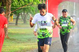 BIB: 1325
                            <button type="button" onclick="openModal(3734931)" class="btn btn-primary btn-sm float-right btn-popup" data-toggle="modal" data-target=".modal-high-quality">
                        <i class="fas fa-shopping-cart"></i> Add to Cart
                    </button>
                                            <button type="button" onclick="isThisMe(3734931, true)" class="btn btn-success btn-sm float-right btn-popup btn-isme hidden" data-toggle="tooltip" data-placement="bottom" title="นี่คือรูปของคุณใช่ไหม คลิกที่นี่เพื่อเอาเข้าอัลบั้ม">
                        <i class="fas fa-plus"></i> Add to album
                    </button>
                    <button type="button" onclick="isThisMe(3734931, false)" class="btn btn-warning btn-sm float-right btn-popup btn-isnotme hidden">
                        <i class="fas fa-ban"></i> Remove from album
                    </button>