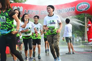 BIB: 174
                            <button type="button" onclick="openModal(3774616)" class="btn btn-primary btn-sm float-right btn-popup" data-toggle="modal" data-target=".modal-high-quality">
                        <i class="fas fa-shopping-cart"></i> Add to Cart
                    </button>
                                            <button type="button" onclick="isThisMe(3774616, true)" class="btn btn-success btn-sm float-right btn-popup btn-isme hidden" data-toggle="tooltip" data-placement="bottom" title="นี่คือรูปของคุณใช่ไหม คลิกที่นี่เพื่อเอาเข้าอัลบั้ม">
                        <i class="fas fa-plus"></i> Add to album
                    </button>
                    <button type="button" onclick="isThisMe(3774616, false)" class="btn btn-warning btn-sm float-right btn-popup btn-isnotme hidden">
                        <i class="fas fa-ban"></i> Remove from album
                    </button>