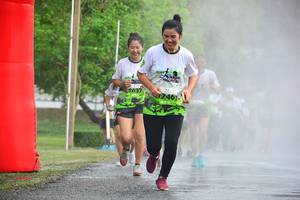 BIB: 1740
                            <button type="button" onclick="openModal(3721682)" class="btn btn-primary btn-sm float-right btn-popup" data-toggle="modal" data-target=".modal-high-quality">
                        <i class="fas fa-shopping-cart"></i> Add to Cart
                    </button>
                                            <button type="button" onclick="isThisMe(3721682, true)" class="btn btn-success btn-sm float-right btn-popup btn-isme hidden" data-toggle="tooltip" data-placement="bottom" title="นี่คือรูปของคุณใช่ไหม คลิกที่นี่เพื่อเอาเข้าอัลบั้ม">
                        <i class="fas fa-plus"></i> Add to album
                    </button>
                    <button type="button" onclick="isThisMe(3721682, false)" class="btn btn-warning btn-sm float-right btn-popup btn-isnotme hidden">
                        <i class="fas fa-ban"></i> Remove from album
                    </button>