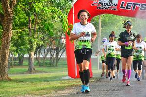 BIB: 1241
                            <button type="button" onclick="openModal(3768138)" class="btn btn-primary btn-sm float-right btn-popup" data-toggle="modal" data-target=".modal-high-quality">
                        <i class="fas fa-shopping-cart"></i> Add to Cart
                    </button>
                                            <button type="button" onclick="isThisMe(3768138, true)" class="btn btn-success btn-sm float-right btn-popup btn-isme hidden" data-toggle="tooltip" data-placement="bottom" title="นี่คือรูปของคุณใช่ไหม คลิกที่นี่เพื่อเอาเข้าอัลบั้ม">
                        <i class="fas fa-plus"></i> Add to album
                    </button>
                    <button type="button" onclick="isThisMe(3768138, false)" class="btn btn-warning btn-sm float-right btn-popup btn-isnotme hidden">
                        <i class="fas fa-ban"></i> Remove from album
                    </button>