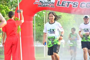 BIB: 112
                            <button type="button" onclick="openModal(3729334)" class="btn btn-primary btn-sm float-right btn-popup" data-toggle="modal" data-target=".modal-high-quality">
                        <i class="fas fa-shopping-cart"></i> Add to Cart
                    </button>
                                            <button type="button" onclick="isThisMe(3729334, true)" class="btn btn-success btn-sm float-right btn-popup btn-isme hidden" data-toggle="tooltip" data-placement="bottom" title="นี่คือรูปของคุณใช่ไหม คลิกที่นี่เพื่อเอาเข้าอัลบั้ม">
                        <i class="fas fa-plus"></i> Add to album
                    </button>
                    <button type="button" onclick="isThisMe(3729334, false)" class="btn btn-warning btn-sm float-right btn-popup btn-isnotme hidden">
                        <i class="fas fa-ban"></i> Remove from album
                    </button>