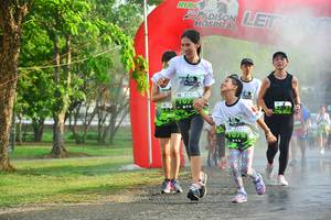 BIB: 1077, 1078
                            <button type="button" onclick="openModal(3758863)" class="btn btn-primary btn-sm float-right btn-popup" data-toggle="modal" data-target=".modal-high-quality">
                        <i class="fas fa-shopping-cart"></i> Add to Cart
                    </button>
                                            <button type="button" onclick="isThisMe(3758863, true)" class="btn btn-success btn-sm float-right btn-popup btn-isme hidden" data-toggle="tooltip" data-placement="bottom" title="นี่คือรูปของคุณใช่ไหม คลิกที่นี่เพื่อเอาเข้าอัลบั้ม">
                        <i class="fas fa-plus"></i> Add to album
                    </button>
                    <button type="button" onclick="isThisMe(3758863, false)" class="btn btn-warning btn-sm float-right btn-popup btn-isnotme hidden">
                        <i class="fas fa-ban"></i> Remove from album
                    </button>