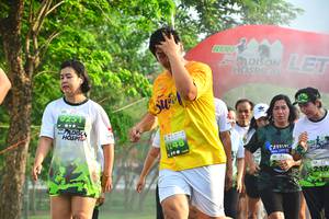 BIB: 0251
                            <button type="button" onclick="openModal(3751395)" class="btn btn-primary btn-sm float-right btn-popup" data-toggle="modal" data-target=".modal-high-quality">
                        <i class="fas fa-shopping-cart"></i> Add to Cart
                    </button>
                                            <button type="button" onclick="isThisMe(3751395, true)" class="btn btn-success btn-sm float-right btn-popup btn-isme hidden" data-toggle="tooltip" data-placement="bottom" title="นี่คือรูปของคุณใช่ไหม คลิกที่นี่เพื่อเอาเข้าอัลบั้ม">
                        <i class="fas fa-plus"></i> Add to album
                    </button>
                    <button type="button" onclick="isThisMe(3751395, false)" class="btn btn-warning btn-sm float-right btn-popup btn-isnotme hidden">
                        <i class="fas fa-ban"></i> Remove from album
                    </button>