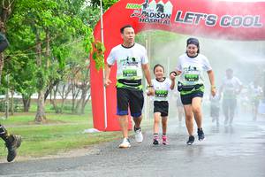 BIB: 891, 892, 894
                            <button type="button" onclick="openModal(3721002)" class="btn btn-primary btn-sm float-right btn-popup" data-toggle="modal" data-target=".modal-high-quality">
                        <i class="fas fa-shopping-cart"></i> Add to Cart
                    </button>
                                            <button type="button" onclick="isThisMe(3721002, true)" class="btn btn-success btn-sm float-right btn-popup btn-isme hidden" data-toggle="tooltip" data-placement="bottom" title="นี่คือรูปของคุณใช่ไหม คลิกที่นี่เพื่อเอาเข้าอัลบั้ม">
                        <i class="fas fa-plus"></i> Add to album
                    </button>
                    <button type="button" onclick="isThisMe(3721002, false)" class="btn btn-warning btn-sm float-right btn-popup btn-isnotme hidden">
                        <i class="fas fa-ban"></i> Remove from album
                    </button>