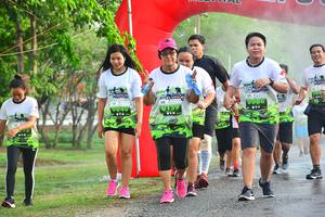 BIB: 159, 86
                            <button type="button" onclick="openModal(3775482)" class="btn btn-primary btn-sm float-right btn-popup" data-toggle="modal" data-target=".modal-high-quality">
                        <i class="fas fa-shopping-cart"></i> Add to Cart
                    </button>
                                            <button type="button" onclick="isThisMe(3775482, true)" class="btn btn-success btn-sm float-right btn-popup btn-isme hidden" data-toggle="tooltip" data-placement="bottom" title="นี่คือรูปของคุณใช่ไหม คลิกที่นี่เพื่อเอาเข้าอัลบั้ม">
                        <i class="fas fa-plus"></i> Add to album
                    </button>
                    <button type="button" onclick="isThisMe(3775482, false)" class="btn btn-warning btn-sm float-right btn-popup btn-isnotme hidden">
                        <i class="fas fa-ban"></i> Remove from album
                    </button>