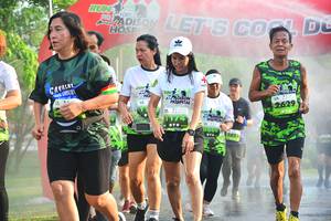 BIB: 2629, 1023
                            <button type="button" onclick="openModal(3751457)" class="btn btn-primary btn-sm float-right btn-popup" data-toggle="modal" data-target=".modal-high-quality">
                        <i class="fas fa-shopping-cart"></i> Add to Cart
                    </button>
                                            <button type="button" onclick="isThisMe(3751457, true)" class="btn btn-success btn-sm float-right btn-popup btn-isme hidden" data-toggle="tooltip" data-placement="bottom" title="นี่คือรูปของคุณใช่ไหม คลิกที่นี่เพื่อเอาเข้าอัลบั้ม">
                        <i class="fas fa-plus"></i> Add to album
                    </button>
                    <button type="button" onclick="isThisMe(3751457, false)" class="btn btn-warning btn-sm float-right btn-popup btn-isnotme hidden">
                        <i class="fas fa-ban"></i> Remove from album
                    </button>