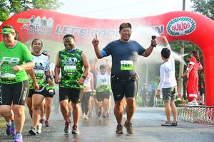 BIB: 1641
                            <button type="button" onclick="openModal(3755732)" class="btn btn-primary btn-sm float-right btn-popup" data-toggle="modal" data-target=".modal-high-quality">
                        <i class="fas fa-shopping-cart"></i> Add to Cart
                    </button>
                                            <button type="button" onclick="isThisMe(3755732, true)" class="btn btn-success btn-sm float-right btn-popup btn-isme hidden" data-toggle="tooltip" data-placement="bottom" title="นี่คือรูปของคุณใช่ไหม คลิกที่นี่เพื่อเอาเข้าอัลบั้ม">
                        <i class="fas fa-plus"></i> Add to album
                    </button>
                    <button type="button" onclick="isThisMe(3755732, false)" class="btn btn-warning btn-sm float-right btn-popup btn-isnotme hidden">
                        <i class="fas fa-ban"></i> Remove from album
                    </button>