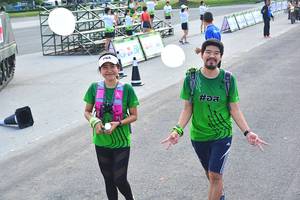 BIB: 9999
                            <button type="button" onclick="openModal(3732555)" class="btn btn-primary btn-sm float-right btn-popup" data-toggle="modal" data-target=".modal-high-quality">
                        <i class="fas fa-shopping-cart"></i> Add to Cart
                    </button>
                                            <button type="button" onclick="isThisMe(3732555, true)" class="btn btn-success btn-sm float-right btn-popup btn-isme hidden" data-toggle="tooltip" data-placement="bottom" title="นี่คือรูปของคุณใช่ไหม คลิกที่นี่เพื่อเอาเข้าอัลบั้ม">
                        <i class="fas fa-plus"></i> Add to album
                    </button>
                    <button type="button" onclick="isThisMe(3732555, false)" class="btn btn-warning btn-sm float-right btn-popup btn-isnotme hidden">
                        <i class="fas fa-ban"></i> Remove from album
                    </button>