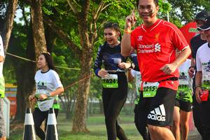 BIB: 2215
                            <button type="button" onclick="openModal(3751501)" class="btn btn-primary btn-sm float-right btn-popup" data-toggle="modal" data-target=".modal-high-quality">
                        <i class="fas fa-shopping-cart"></i> Add to Cart
                    </button>
                                            <button type="button" onclick="isThisMe(3751501, true)" class="btn btn-success btn-sm float-right btn-popup btn-isme hidden" data-toggle="tooltip" data-placement="bottom" title="นี่คือรูปของคุณใช่ไหม คลิกที่นี่เพื่อเอาเข้าอัลบั้ม">
                        <i class="fas fa-plus"></i> Add to album
                    </button>
                    <button type="button" onclick="isThisMe(3751501, false)" class="btn btn-warning btn-sm float-right btn-popup btn-isnotme hidden">
                        <i class="fas fa-ban"></i> Remove from album
                    </button>