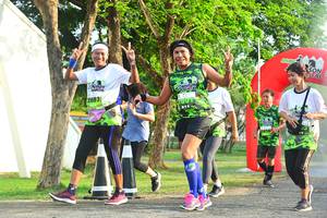 BIB: 1001, 2683
                            <button type="button" onclick="openModal(3757165)" class="btn btn-primary btn-sm float-right btn-popup" data-toggle="modal" data-target=".modal-high-quality">
                        <i class="fas fa-shopping-cart"></i> Add to Cart
                    </button>
                                            <button type="button" onclick="isThisMe(3757165, true)" class="btn btn-success btn-sm float-right btn-popup btn-isme hidden" data-toggle="tooltip" data-placement="bottom" title="นี่คือรูปของคุณใช่ไหม คลิกที่นี่เพื่อเอาเข้าอัลบั้ม">
                        <i class="fas fa-plus"></i> Add to album
                    </button>
                    <button type="button" onclick="isThisMe(3757165, false)" class="btn btn-warning btn-sm float-right btn-popup btn-isnotme hidden">
                        <i class="fas fa-ban"></i> Remove from album
                    </button>