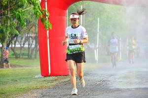 BIB: 1142
                            <button type="button" onclick="openModal(3685591)" class="btn btn-primary btn-sm float-right btn-popup" data-toggle="modal" data-target=".modal-high-quality">
                        <i class="fas fa-shopping-cart"></i> Add to Cart
                    </button>
                                            <button type="button" onclick="isThisMe(3685591, true)" class="btn btn-success btn-sm float-right btn-popup btn-isme hidden" data-toggle="tooltip" data-placement="bottom" title="นี่คือรูปของคุณใช่ไหม คลิกที่นี่เพื่อเอาเข้าอัลบั้ม">
                        <i class="fas fa-plus"></i> Add to album
                    </button>
                    <button type="button" onclick="isThisMe(3685591, false)" class="btn btn-warning btn-sm float-right btn-popup btn-isnotme hidden">
                        <i class="fas fa-ban"></i> Remove from album
                    </button>