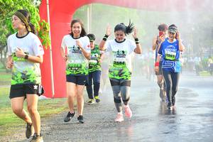 BIB: 2562, 2584, 9958
                            <button type="button" onclick="openModal(3756459)" class="btn btn-primary btn-sm float-right btn-popup" data-toggle="modal" data-target=".modal-high-quality">
                        <i class="fas fa-shopping-cart"></i> Add to Cart
                    </button>
                                            <button type="button" onclick="isThisMe(3756459, true)" class="btn btn-success btn-sm float-right btn-popup btn-isme hidden" data-toggle="tooltip" data-placement="bottom" title="นี่คือรูปของคุณใช่ไหม คลิกที่นี่เพื่อเอาเข้าอัลบั้ม">
                        <i class="fas fa-plus"></i> Add to album
                    </button>
                    <button type="button" onclick="isThisMe(3756459, false)" class="btn btn-warning btn-sm float-right btn-popup btn-isnotme hidden">
                        <i class="fas fa-ban"></i> Remove from album
                    </button>