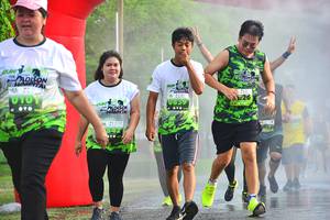 BIB: 126, 0103
                            <button type="button" onclick="openModal(3763570)" class="btn btn-primary btn-sm float-right btn-popup" data-toggle="modal" data-target=".modal-high-quality">
                        <i class="fas fa-shopping-cart"></i> Add to Cart
                    </button>
                                            <button type="button" onclick="isThisMe(3763570, true)" class="btn btn-success btn-sm float-right btn-popup btn-isme hidden" data-toggle="tooltip" data-placement="bottom" title="นี่คือรูปของคุณใช่ไหม คลิกที่นี่เพื่อเอาเข้าอัลบั้ม">
                        <i class="fas fa-plus"></i> Add to album
                    </button>
                    <button type="button" onclick="isThisMe(3763570, false)" class="btn btn-warning btn-sm float-right btn-popup btn-isnotme hidden">
                        <i class="fas fa-ban"></i> Remove from album
                    </button>