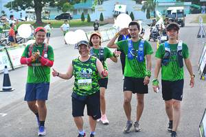 BIB: 2761
                            <button type="button" onclick="openModal(3732569)" class="btn btn-primary btn-sm float-right btn-popup" data-toggle="modal" data-target=".modal-high-quality">
                        <i class="fas fa-shopping-cart"></i> Add to Cart
                    </button>
                                            <button type="button" onclick="isThisMe(3732569, true)" class="btn btn-success btn-sm float-right btn-popup btn-isme hidden" data-toggle="tooltip" data-placement="bottom" title="นี่คือรูปของคุณใช่ไหม คลิกที่นี่เพื่อเอาเข้าอัลบั้ม">
                        <i class="fas fa-plus"></i> Add to album
                    </button>
                    <button type="button" onclick="isThisMe(3732569, false)" class="btn btn-warning btn-sm float-right btn-popup btn-isnotme hidden">
                        <i class="fas fa-ban"></i> Remove from album
                    </button>