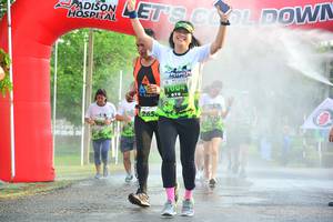 BIB: 1004
                            <button type="button" onclick="openModal(3723893)" class="btn btn-primary btn-sm float-right btn-popup" data-toggle="modal" data-target=".modal-high-quality">
                        <i class="fas fa-shopping-cart"></i> Add to Cart
                    </button>
                                            <button type="button" onclick="isThisMe(3723893, true)" class="btn btn-success btn-sm float-right btn-popup btn-isme hidden" data-toggle="tooltip" data-placement="bottom" title="นี่คือรูปของคุณใช่ไหม คลิกที่นี่เพื่อเอาเข้าอัลบั้ม">
                        <i class="fas fa-plus"></i> Add to album
                    </button>
                    <button type="button" onclick="isThisMe(3723893, false)" class="btn btn-warning btn-sm float-right btn-popup btn-isnotme hidden">
                        <i class="fas fa-ban"></i> Remove from album
                    </button>