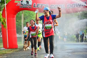 BIB: 1286, 1287
                            <button type="button" onclick="openModal(3752264)" class="btn btn-primary btn-sm float-right btn-popup" data-toggle="modal" data-target=".modal-high-quality">
                        <i class="fas fa-shopping-cart"></i> Add to Cart
                    </button>
                                            <button type="button" onclick="isThisMe(3752264, true)" class="btn btn-success btn-sm float-right btn-popup btn-isme hidden" data-toggle="tooltip" data-placement="bottom" title="นี่คือรูปของคุณใช่ไหม คลิกที่นี่เพื่อเอาเข้าอัลบั้ม">
                        <i class="fas fa-plus"></i> Add to album
                    </button>
                    <button type="button" onclick="isThisMe(3752264, false)" class="btn btn-warning btn-sm float-right btn-popup btn-isnotme hidden">
                        <i class="fas fa-ban"></i> Remove from album
                    </button>