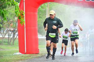 BIB: 1922
                            <button type="button" onclick="openModal(3720997)" class="btn btn-primary btn-sm float-right btn-popup" data-toggle="modal" data-target=".modal-high-quality">
                        <i class="fas fa-shopping-cart"></i> Add to Cart
                    </button>
                                            <button type="button" onclick="isThisMe(3720997, true)" class="btn btn-success btn-sm float-right btn-popup btn-isme hidden" data-toggle="tooltip" data-placement="bottom" title="นี่คือรูปของคุณใช่ไหม คลิกที่นี่เพื่อเอาเข้าอัลบั้ม">
                        <i class="fas fa-plus"></i> Add to album
                    </button>
                    <button type="button" onclick="isThisMe(3720997, false)" class="btn btn-warning btn-sm float-right btn-popup btn-isnotme hidden">
                        <i class="fas fa-ban"></i> Remove from album
                    </button>