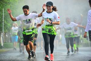 BIB: 200
                            <button type="button" onclick="openModal(3774071)" class="btn btn-primary btn-sm float-right btn-popup" data-toggle="modal" data-target=".modal-high-quality">
                        <i class="fas fa-shopping-cart"></i> Add to Cart
                    </button>
                                            <button type="button" onclick="isThisMe(3774071, true)" class="btn btn-success btn-sm float-right btn-popup btn-isme hidden" data-toggle="tooltip" data-placement="bottom" title="นี่คือรูปของคุณใช่ไหม คลิกที่นี่เพื่อเอาเข้าอัลบั้ม">
                        <i class="fas fa-plus"></i> Add to album
                    </button>
                    <button type="button" onclick="isThisMe(3774071, false)" class="btn btn-warning btn-sm float-right btn-popup btn-isnotme hidden">
                        <i class="fas fa-ban"></i> Remove from album
                    </button>