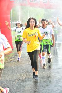 BIB: 
                            <button type="button" onclick="openModal(3735862)" class="btn btn-primary btn-sm float-right btn-popup" data-toggle="modal" data-target=".modal-high-quality">
                        <i class="fas fa-shopping-cart"></i> Add to Cart
                    </button>
                                            <button type="button" onclick="isThisMe(3735862, true)" class="btn btn-success btn-sm float-right btn-popup btn-isme hidden" data-toggle="tooltip" data-placement="bottom" title="นี่คือรูปของคุณใช่ไหม คลิกที่นี่เพื่อเอาเข้าอัลบั้ม">
                        <i class="fas fa-plus"></i> Add to album
                    </button>
                    <button type="button" onclick="isThisMe(3735862, false)" class="btn btn-warning btn-sm float-right btn-popup btn-isnotme hidden">
                        <i class="fas fa-ban"></i> Remove from album
                    </button>