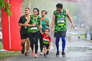 BIB: 2354
                            <button type="button" onclick="openModal(3722850)" class="btn btn-primary btn-sm float-right btn-popup" data-toggle="modal" data-target=".modal-high-quality">
                        <i class="fas fa-shopping-cart"></i> Add to Cart
                    </button>
                                            <button type="button" onclick="isThisMe(3722850, true)" class="btn btn-success btn-sm float-right btn-popup btn-isme hidden" data-toggle="tooltip" data-placement="bottom" title="นี่คือรูปของคุณใช่ไหม คลิกที่นี่เพื่อเอาเข้าอัลบั้ม">
                        <i class="fas fa-plus"></i> Add to album
                    </button>
                    <button type="button" onclick="isThisMe(3722850, false)" class="btn btn-warning btn-sm float-right btn-popup btn-isnotme hidden">
                        <i class="fas fa-ban"></i> Remove from album
                    </button>